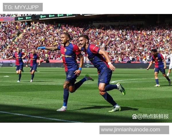 阿尔沙文穿巴萨球衣逛皇马商店引发球迷热议 阿尔沙文穿巴萨球衣逛皇马商店引发球迷热议