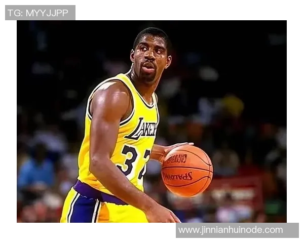 NBA历史上仅有五位球员在29岁前达到16000分3500助攻和1000三分的壮举 NBA历史上仅有五位球员在29岁前达到16000分3500助攻和1000三分的壮举