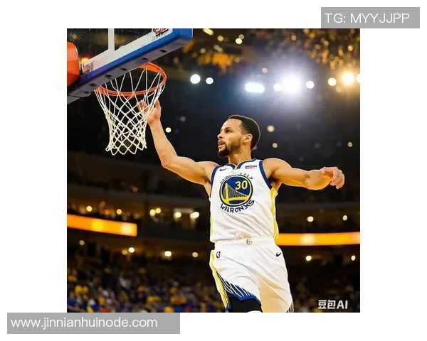 库里罚球表现出色目前13罚12中创下新高上赛季单场纪录为14次 库里罚球表现出色目前13罚12中创下新高上赛季单场纪录为14次