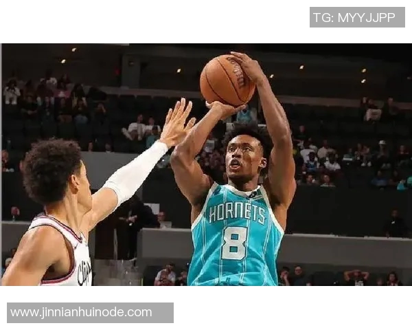 黄蜂主帅看好克尼佩尔曼恩塞克斯顿有望成为球队先发核心 黄蜂主帅看好克尼佩尔曼恩塞克斯顿有望成为球队先发核心